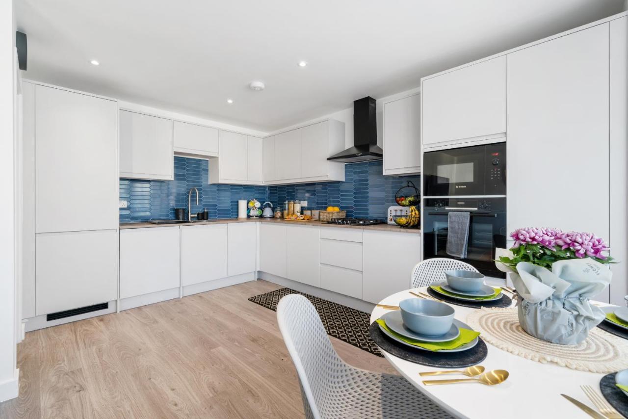 Newly Refurbished 2 Bed Flat Mill Hill Exterior foto