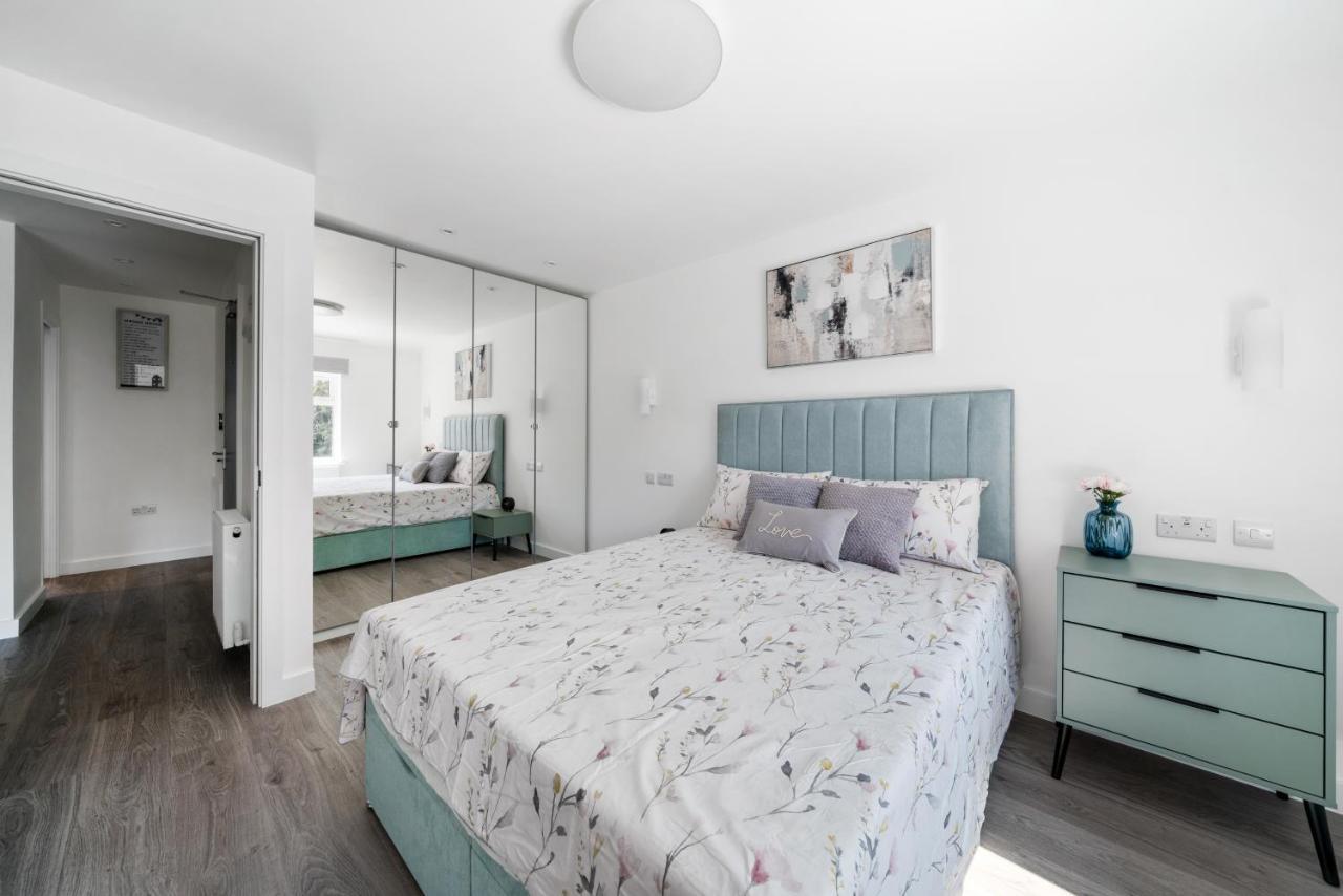 Newly Refurbished 2 Bed Flat Mill Hill Exterior foto