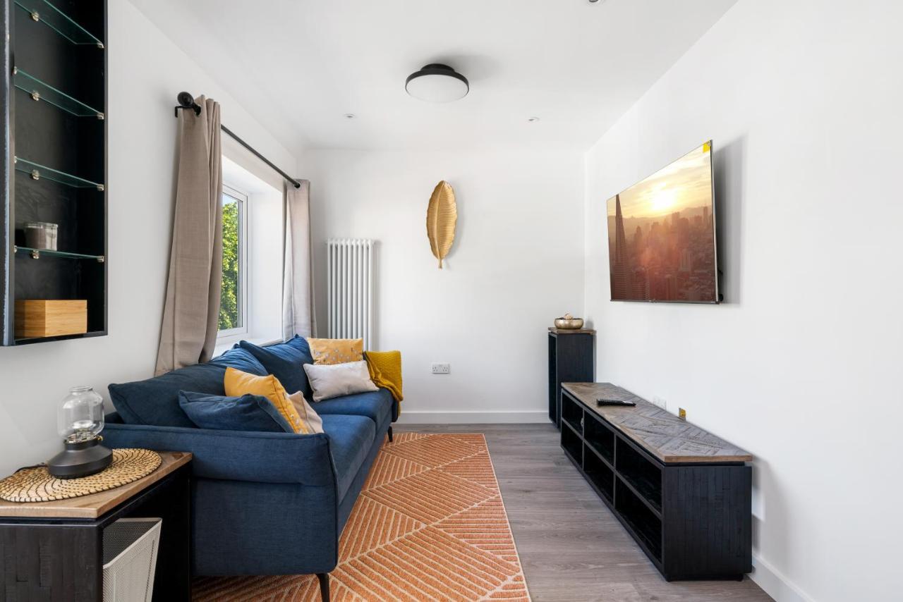 Newly Refurbished 2 Bed Flat Mill Hill Exterior foto