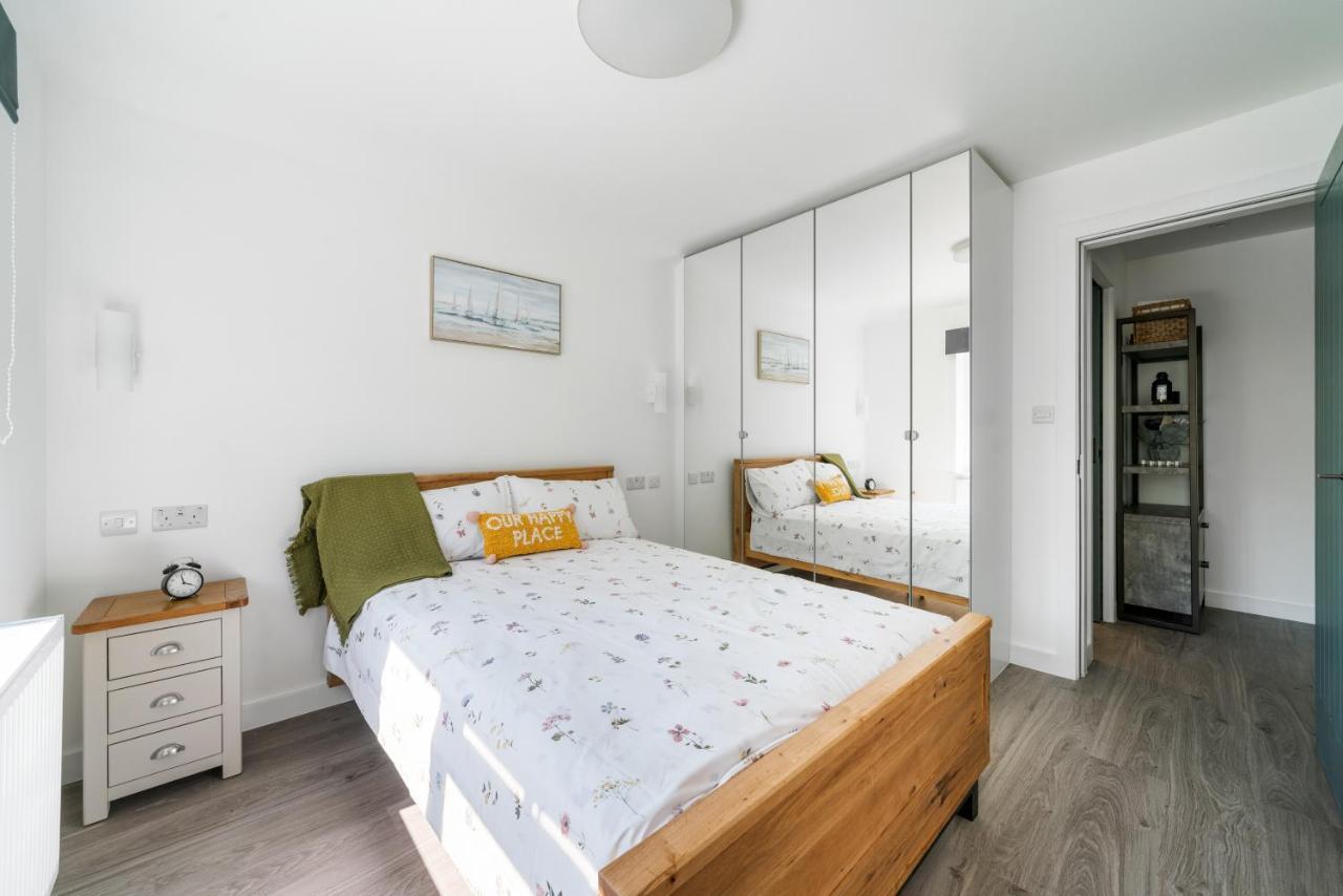 Newly Refurbished 2 Bed Flat Mill Hill Exterior foto