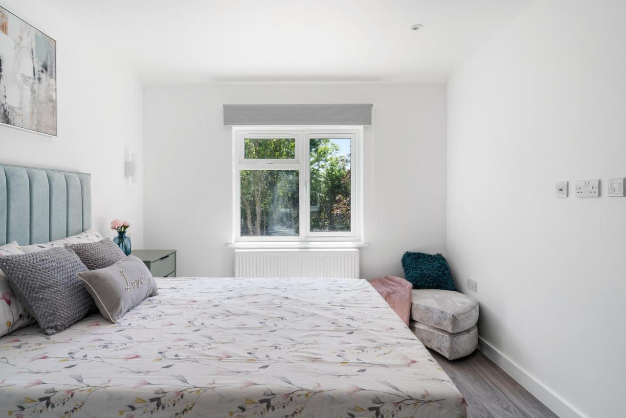 Newly Refurbished 2 Bed Flat Mill Hill Exterior foto