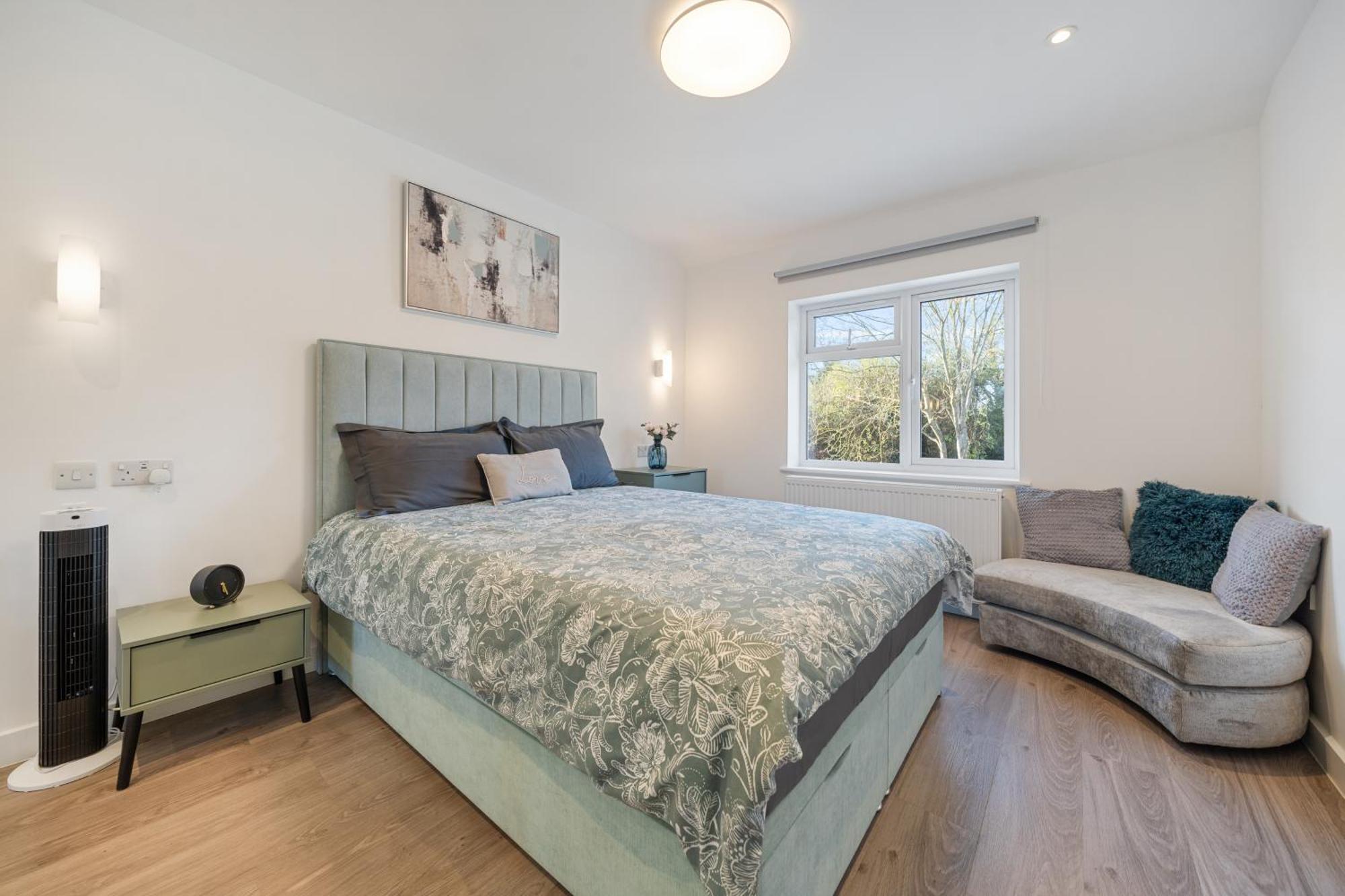 Newly Refurbished 2 Bed Flat Mill Hill Exterior foto